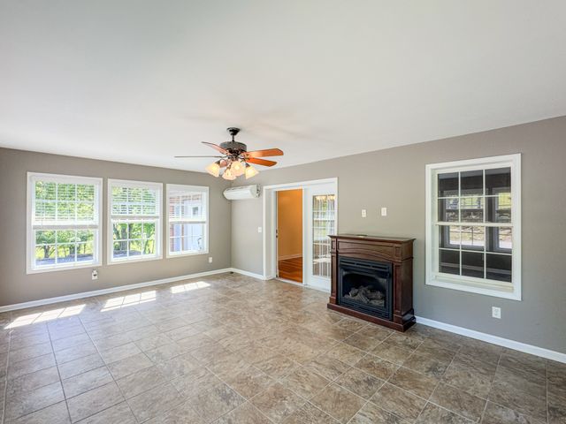 2965 Fort Blount Rd, Hartsville, TN 37074