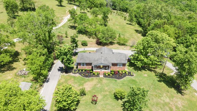 2965 Fort Blount Rd, Hartsville, TN 37074