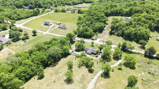 2965 Fort Blount Rd, Hartsville, TN 37074