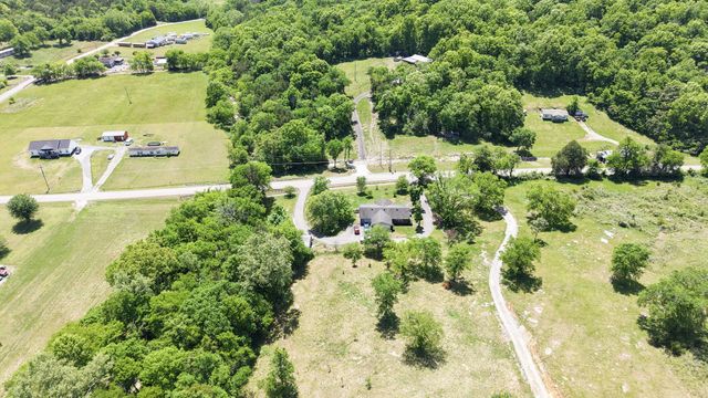 2965 Fort Blount Rd, Hartsville, TN 37074