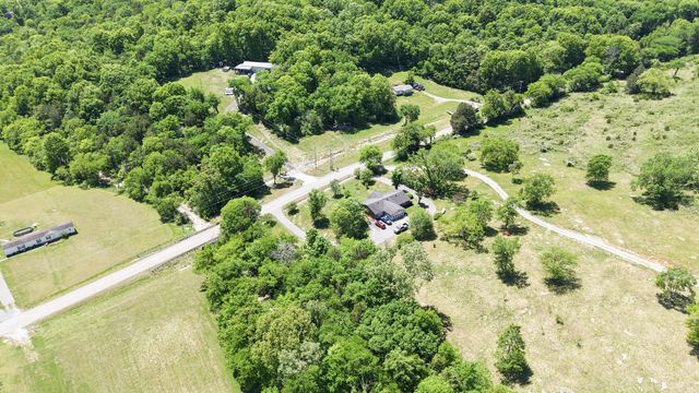 2965 Fort Blount Rd, Hartsville, TN 37074
