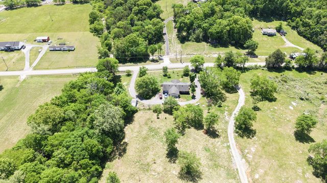 2965 Fort Blount Rd, Hartsville, TN 37074