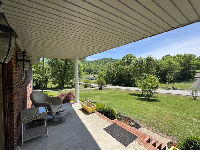 2965 Fort Blount Rd, Hartsville, TN 37074