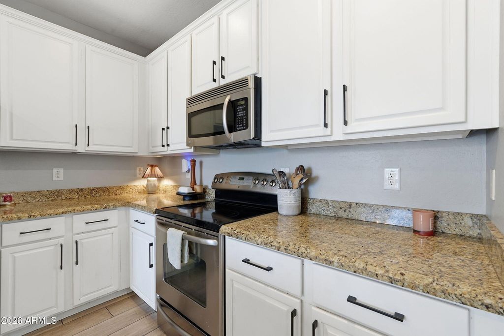 Image 11 of property listing at 1646 E JOSEPH Way, Gilbert, AZ 85295