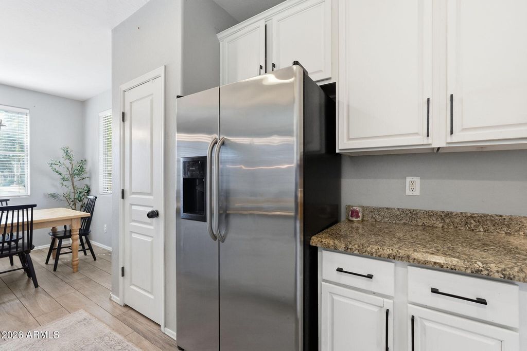 Image 12 of property listing at 1646 E JOSEPH Way, Gilbert, AZ 85295