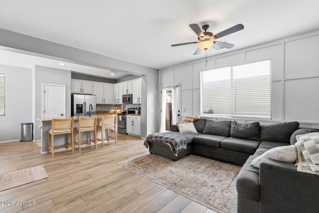 Image 15 of property listing at 1646 E JOSEPH Way, Gilbert, AZ 85295