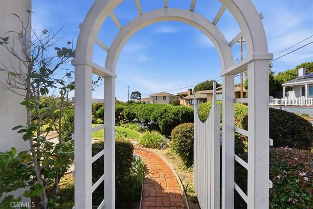 28019 Braidwood, Rancho Palos Verdes, CA 90275