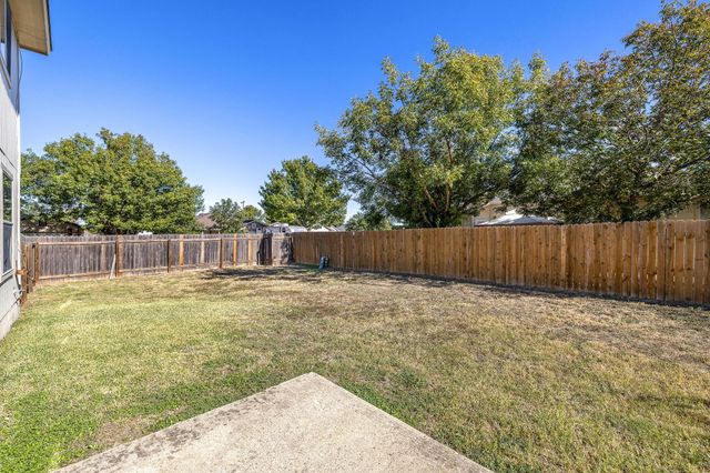 3104 Tyler LN, Taylor, TX 76574