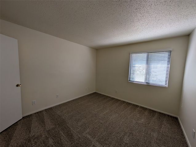 7431 Holly Hill Drive 219, Dallas, TX 75231