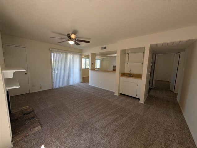 7431 Holly Hill Drive 219, Dallas, TX 75231