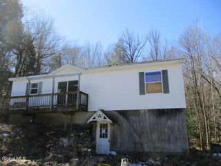 93 Rollies Road, Warrensburg, NY 12885
