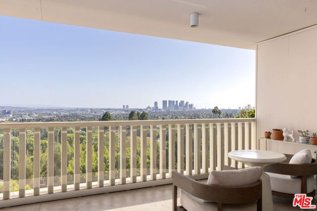 9255 Doheny Road 704, West Hollywood, CA 90069