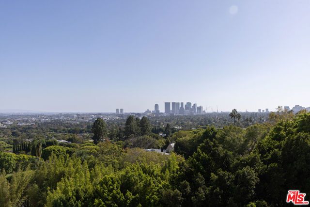 9255 Doheny Road 704, West Hollywood, CA 90069