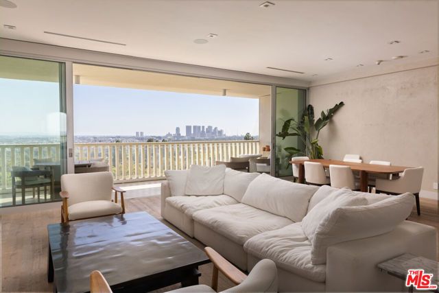 9255 Doheny Road 704, West Hollywood, CA 90069