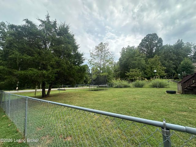 315 Catbird Rd, Brandenburg, KY 40108