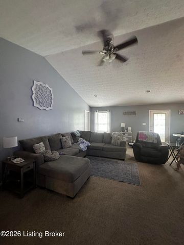 315 Catbird Rd, Brandenburg, KY 40108