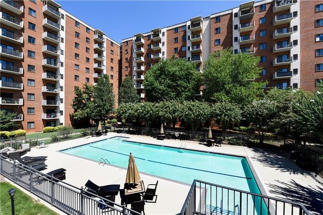300 Johnson Ferry Road B608, Sandy Springs, GA 30328