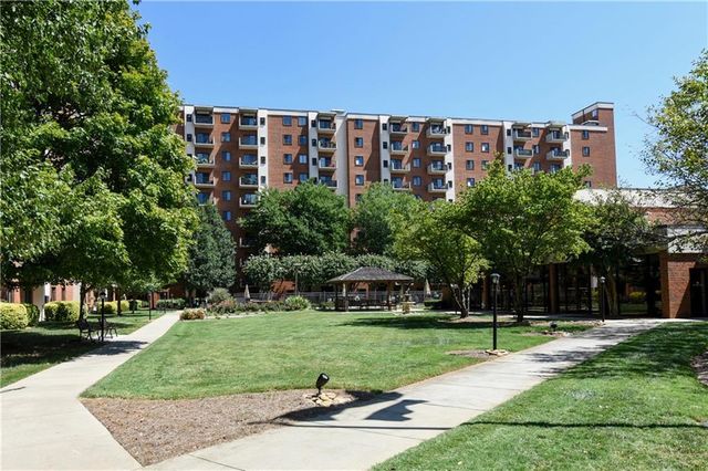 300 Johnson Ferry Road B608, Sandy Springs, GA 30328