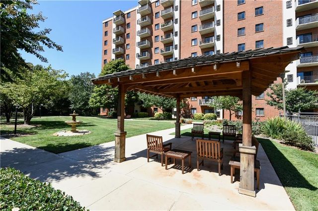 300 Johnson Ferry Road B608, Sandy Springs, GA 30328