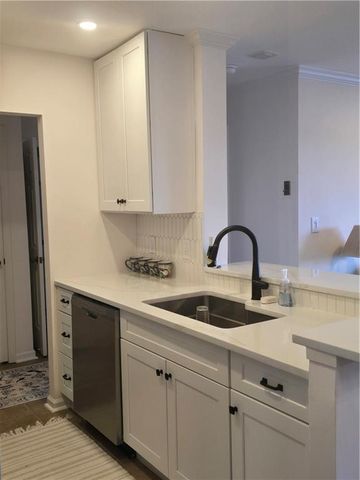 300 Johnson Ferry Road B608, Sandy Springs, GA 30328