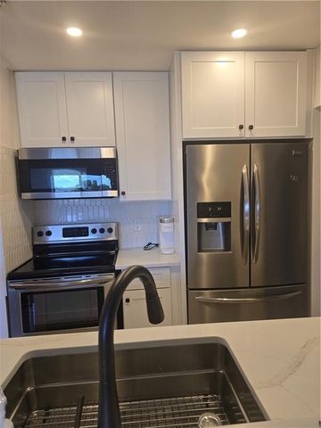 300 Johnson Ferry Road B608, Sandy Springs, GA 30328