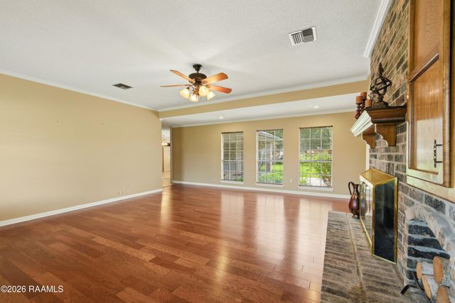 809 W Bonaire Drive, Lafayette, LA 70506