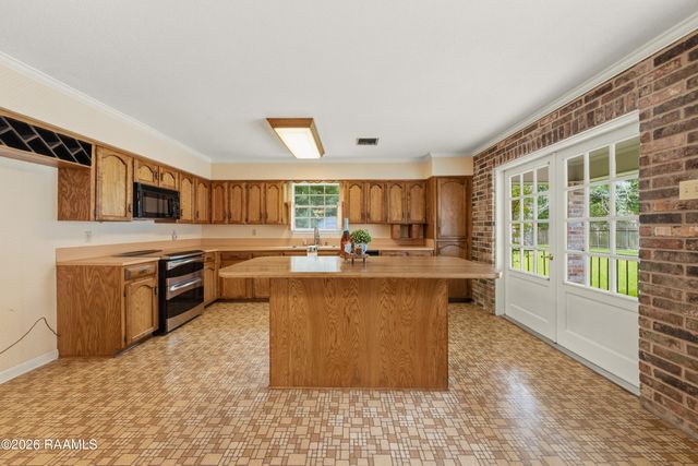 809 W Bonaire Drive, Lafayette, LA 70506