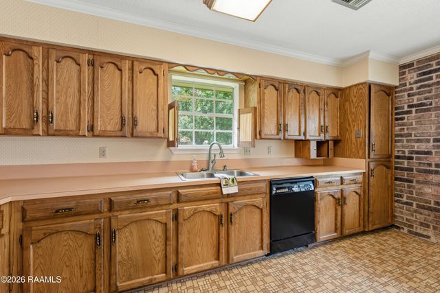809 W Bonaire Drive, Lafayette, LA 70506