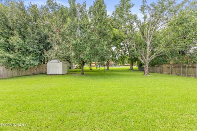 809 W Bonaire Drive, Lafayette, LA 70506