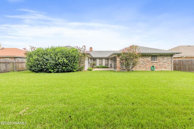 809 W Bonaire Drive, Lafayette, LA 70506
