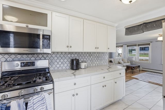 107 Pond St, Rockland, MA 02370