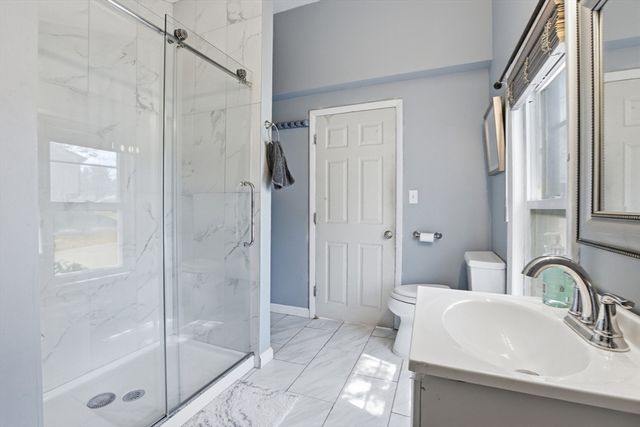 107 Pond St, Rockland, MA 02370