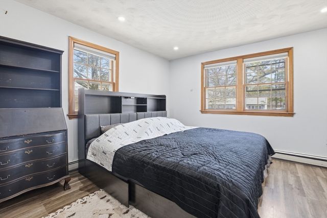 107 Pond St, Rockland, MA 02370