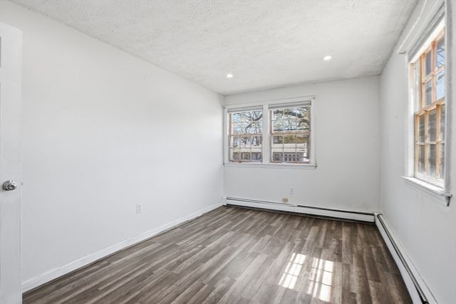 107 Pond St, Rockland, MA 02370