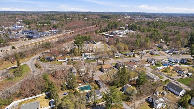 107 Pond St, Rockland, MA 02370