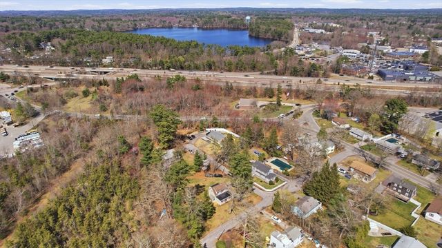 107 Pond St, Rockland, MA 02370