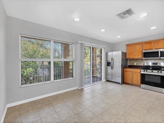 8717 SPRUCE HILLS COURT 8717, Lakewood Ranch, FL 34202