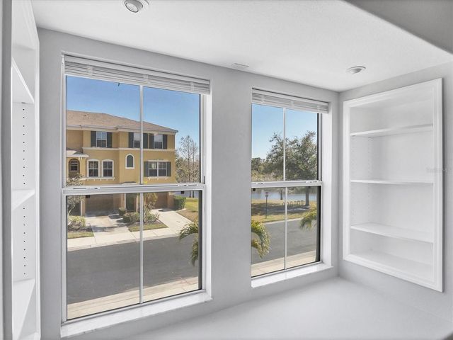 8717 SPRUCE HILLS COURT 8717, Lakewood Ranch, FL 34202