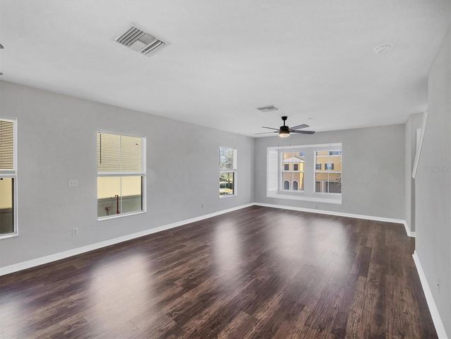 8717 SPRUCE HILLS COURT 8717, Lakewood Ranch, FL 34202