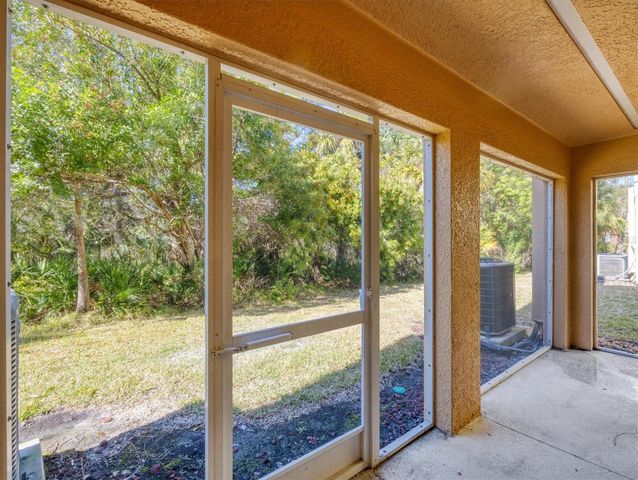 8717 SPRUCE HILLS COURT 8717, Lakewood Ranch, FL 34202