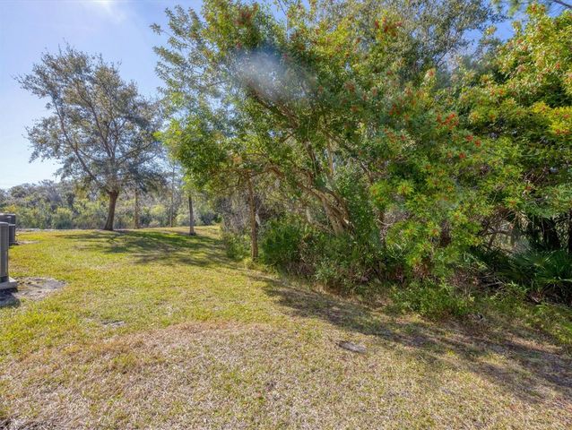 8717 SPRUCE HILLS COURT 8717, Lakewood Ranch, FL 34202