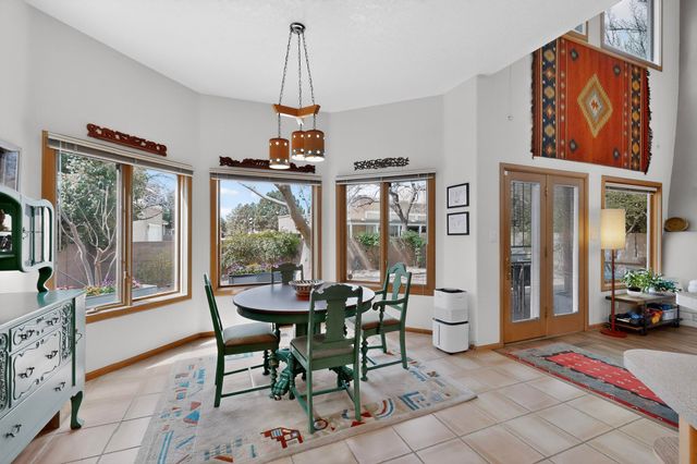 1405 Plaza Sonada NW, Albuquerque, NM 87104