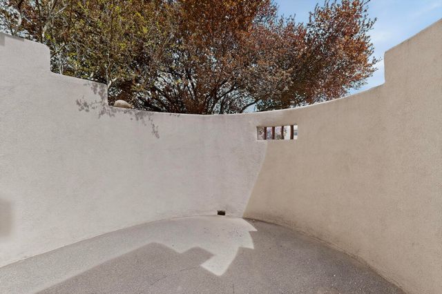 1405 Plaza Sonada NW, Albuquerque, NM 87104