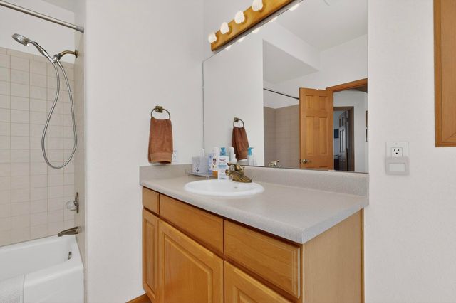 1405 Plaza Sonada NW, Albuquerque, NM 87104