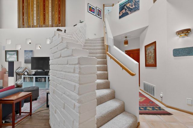 1405 Plaza Sonada NW, Albuquerque, NM 87104