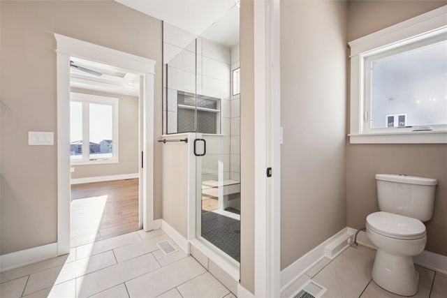 17400 North Valley Drive, Urbandale, IA 50323