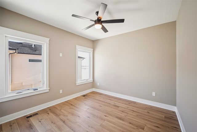 17400 North Valley Drive, Urbandale, IA 50323