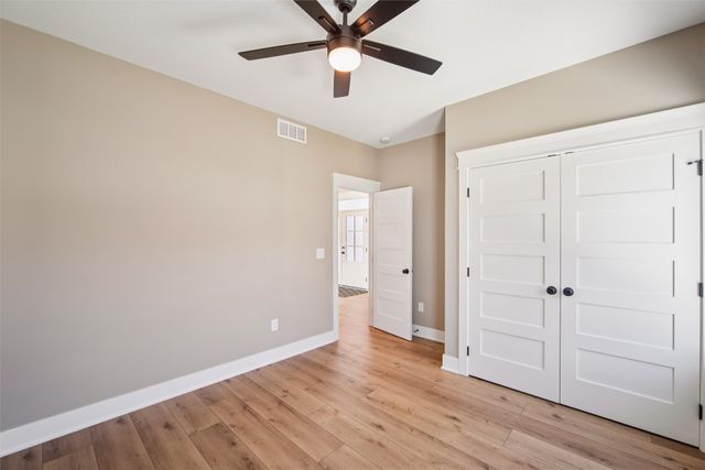 17400 North Valley Drive, Urbandale, IA 50323