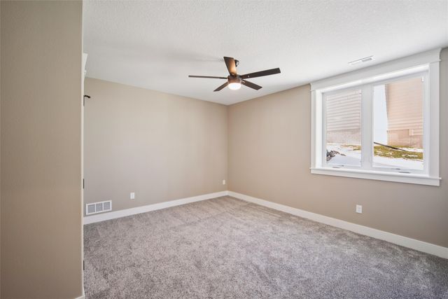 17400 North Valley Drive, Urbandale, IA 50323