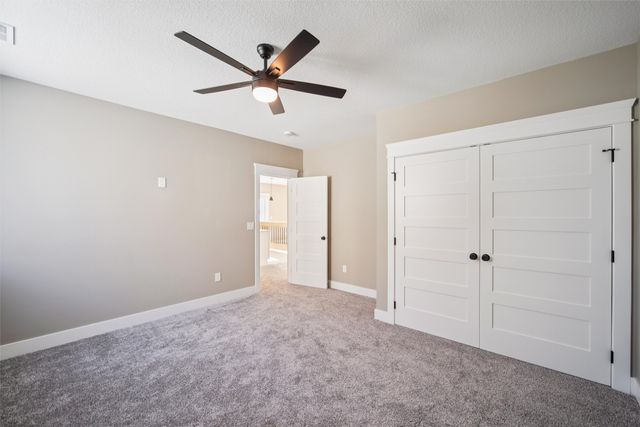 17400 North Valley Drive, Urbandale, IA 50323